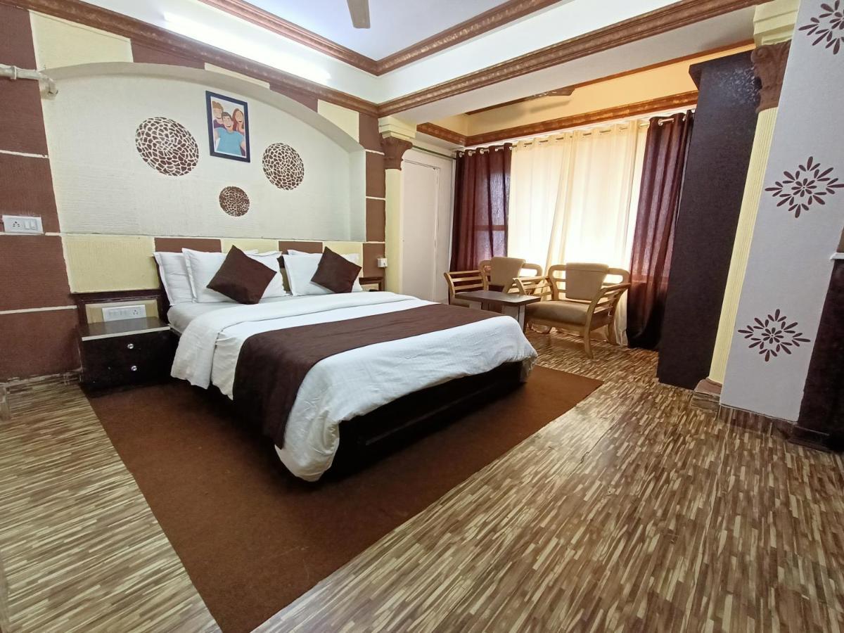 Kalpataru Hometel Mumbai Kültér fotó