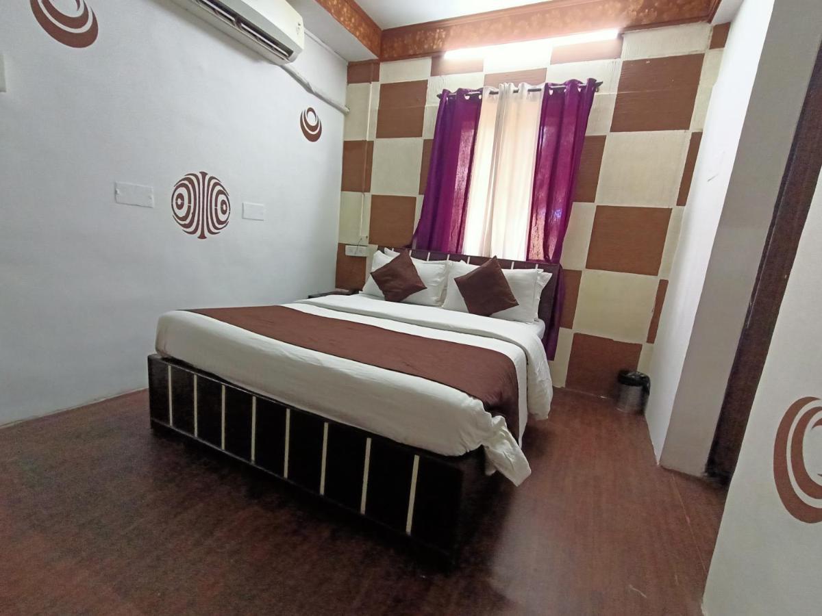Kalpataru Hometel Mumbai Kültér fotó