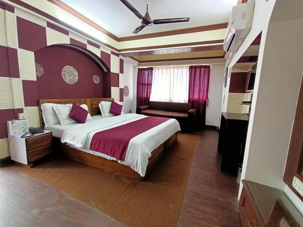 Kalpataru Hometel Mumbai Kültér fotó