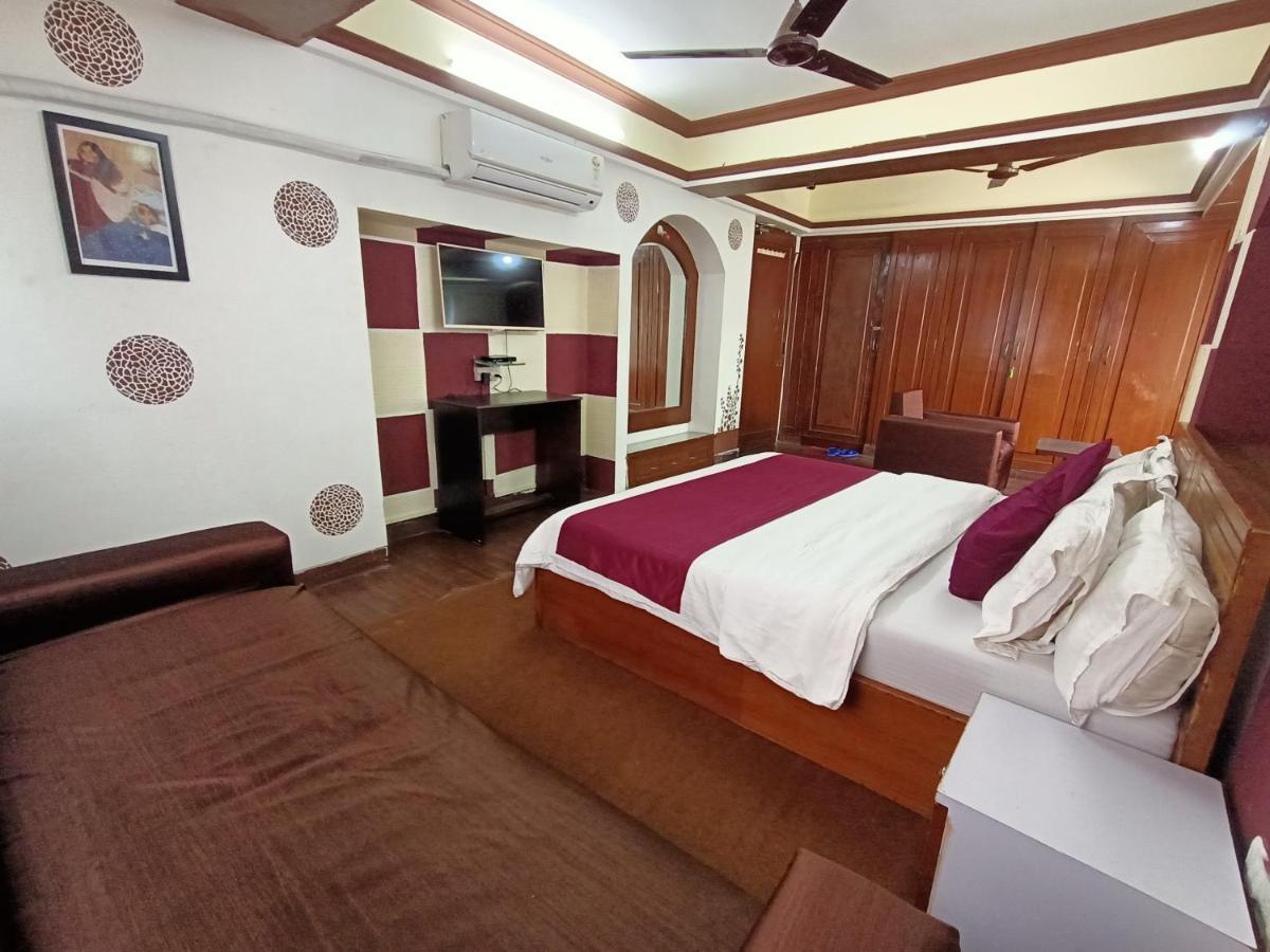Kalpataru Hometel Mumbai Kültér fotó